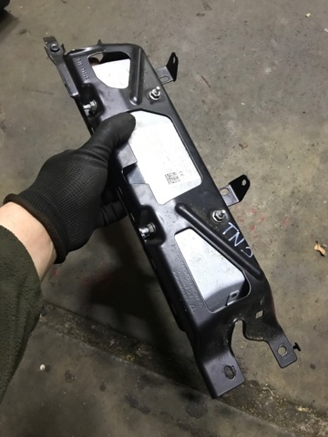 95B880841 PORSCHE Подушка безопасности защиты коленей купить в Харьков