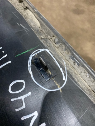 PORSCHE 95B898561OK1 в наличии Кривой Рог