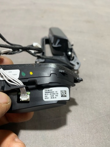 95B998537 PORSCHE Блок кнопочных переключателей рулевого колеса купить в Чернигов