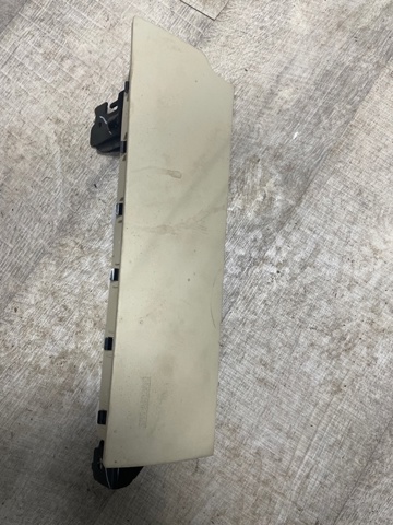 Подушка Айрбег водителя защиты коленей 985R05NR8A NISSAN