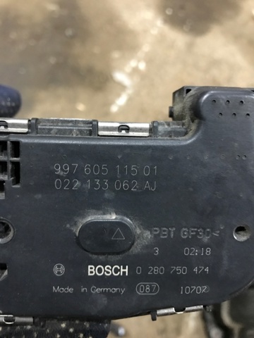 Заслонка воздушная 99760511501 PORSCHE