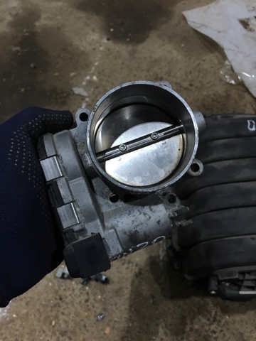 99760511501 PORSCHE Дроссельная заслонка в сборе купить в Ужгород