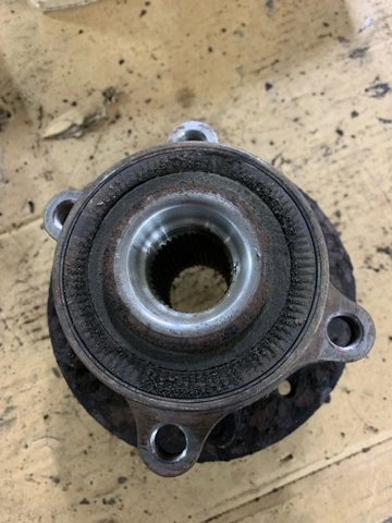 BB5Z1104A FORD Ступица передняя купить в Кривой Рог