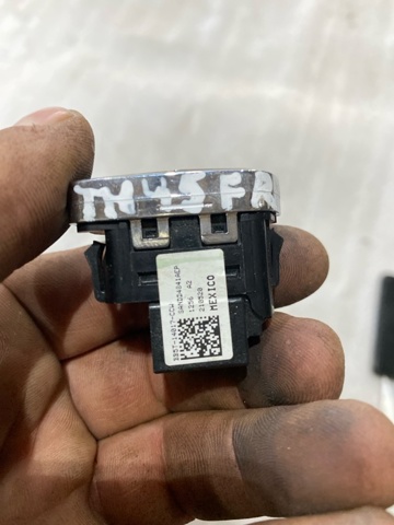 BB5Z14028CA FORD Выключатель центрального замка купить в Павлоград