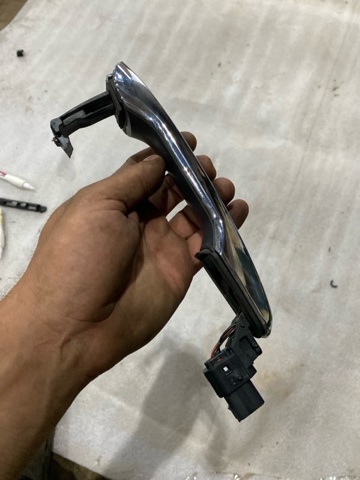 FORD BB5Z7822404CA Ручка двери передней наружная в наличии Черновцы