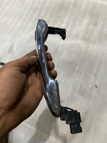 FORD BB5Z7822404CA Ручка двери передней наружная в наличии Ужгород
