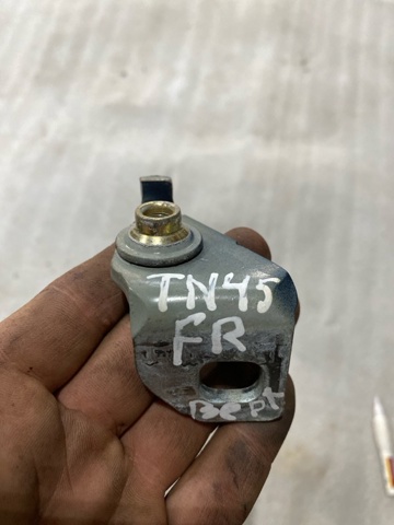 FORD BB5Z7822800C Петля двери передней правой в наличии Черновцы