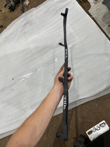BB5Z7825325B FORD Уплотнитель двери задней левой (на двери) купить в Запорожье