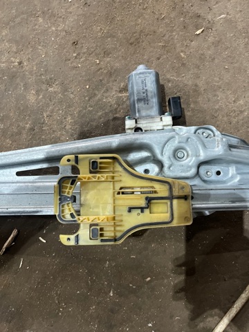 BB5Z7827008A FORD Механизм стеклоподъемника двери задней правой купить в Кривой Рог