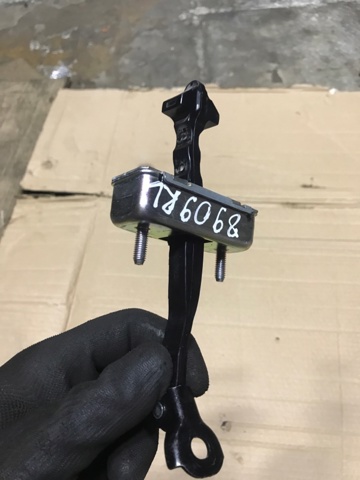 Ограничитель открывания задней двери BCJH72270B MAZDA