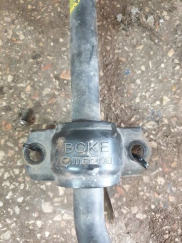 Кронштейн крепления переднего стабилизатора BCKE34155 MAZDA