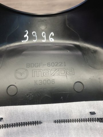 MAZDA BDGF60220B Накладка рулевой колонки в наличии Ужгород