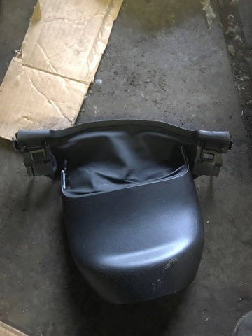 Накладка рулевой колонки BDGF60220B MAZDA