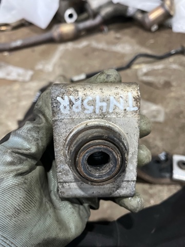 Полиуретановый сайлентблок заднего верхнего рычага CB5Z5A638A FORD