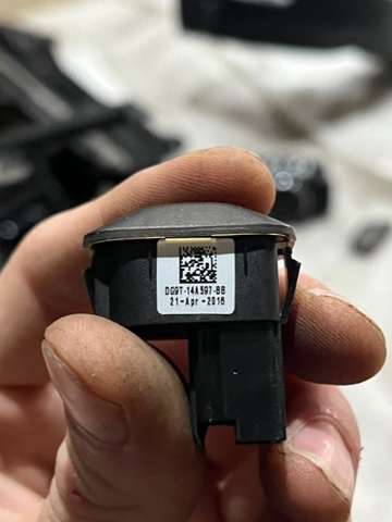 DG9Z13A018E Датчик освещения салона купить Полтава