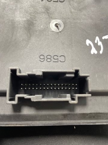 LAND ROVER DK5214F041AC в наличии Ужгород