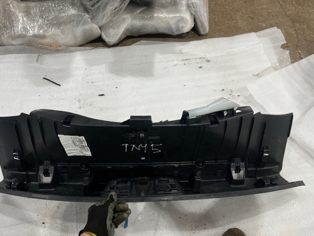 EB5Z7842624DC FORD Облицовка задней панели багажника купить в Николаев