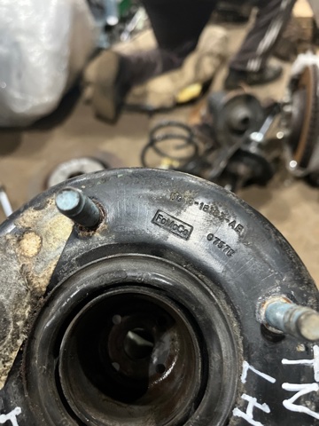 Подушка амортизатора переднего FB5Z18183A FORD