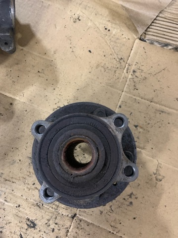 HB5Z1104C FORD Передняя ступица купить в Запорожье