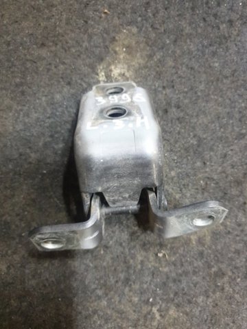 Петля задней левой двери KD5373240A MAZDA