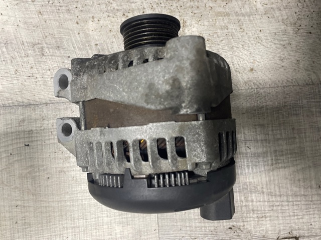 Генератор LR022528 LAND ROVER