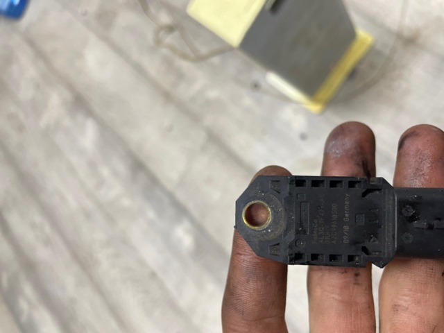 LR022916 LAND ROVER купить в Днепр