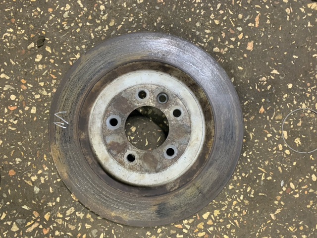 Задний дисковый тормоз LR033303 LAND ROVER