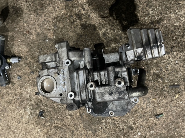 Клапан ЕГР LR033373 LAND ROVER