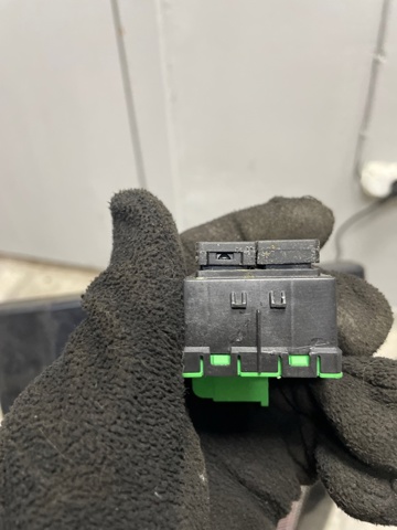 LAND ROVER LR034813 в наличии Николаев