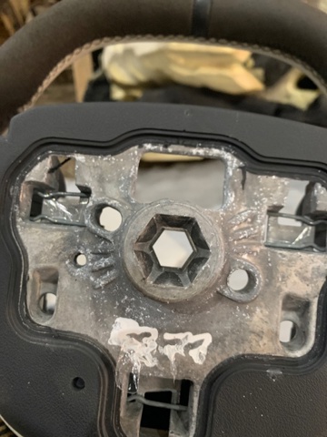 LR035880 LAND ROVER купить в Украина