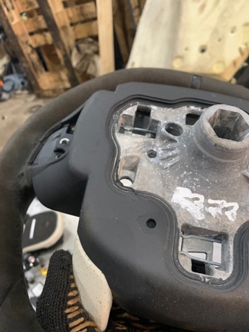 LR035880 LAND ROVER купить в Черновцы