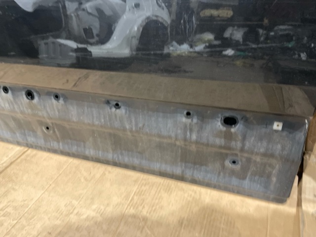 LAND ROVER LR036400 Дверь передняя левая в наличии Черкассы