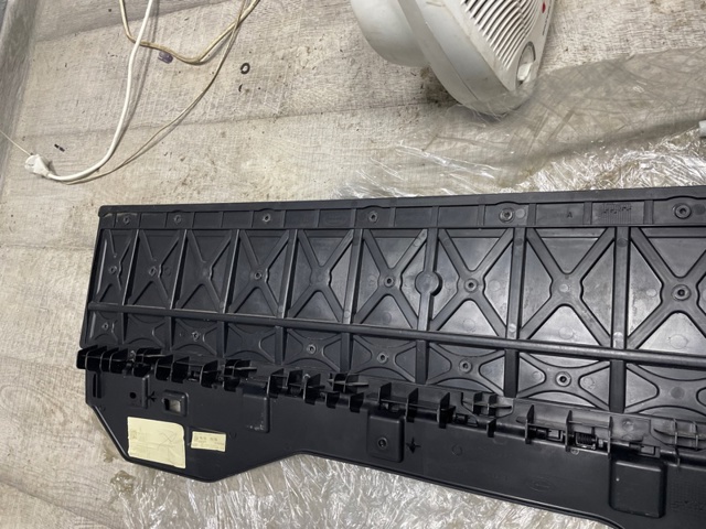 LR037445 LAND ROVER купить в Винница