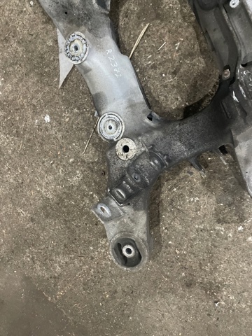 LR037517 LAND ROVER Балка задней подвески (подрамник) купить в Запорожье