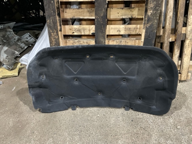 Термошумоизоляция капота LR037857 LAND ROVER