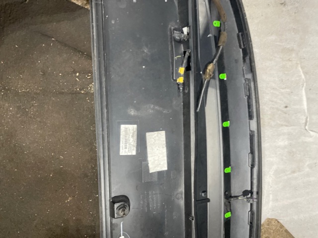 LR038593 LAND ROVER Спойлер багажника (двери 3/5-й задней) купить в Украина