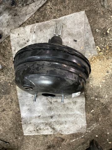 Усилитель тормоза вакуумный LR040113 LAND ROVER