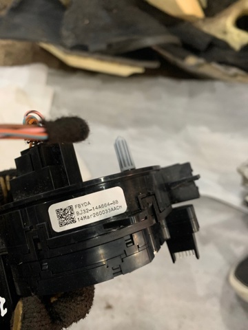 LAND ROVER LR042314 Кольцо контактное, шлейф руля в наличии Киев