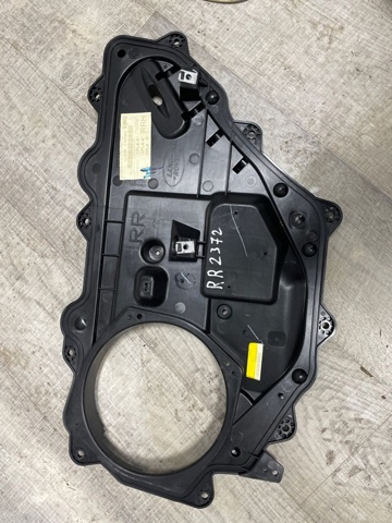LR045818 LAND ROVER купить в Тернополь