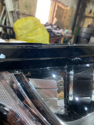 LAND ROVER LR046921 Правая фара в наличии Львов
