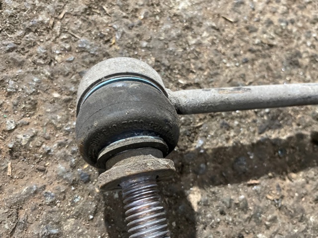 Солдатик правый LR048092 LAND ROVER