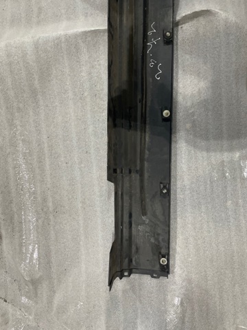 LAND ROVER LR048270 Накладка (молдинг) порога наружная правая в наличии Черновцы