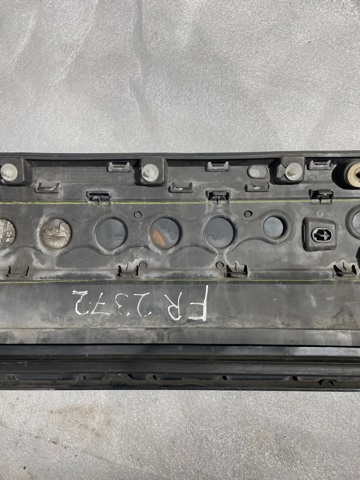 LAND ROVER LR048804 Молдинг двери передней правой нижний в наличии Сумы