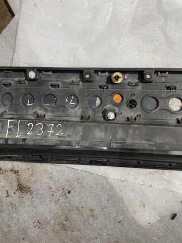 LR048805 LAND ROVER Молдинг двери передней левой нижний купить в Черновцы
