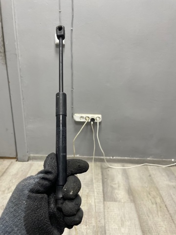 LR049207 Амортизатор капота купить Хмельницкий