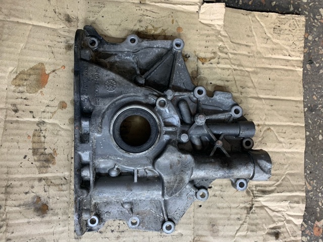 Маслонасос LR050540 LAND ROVER