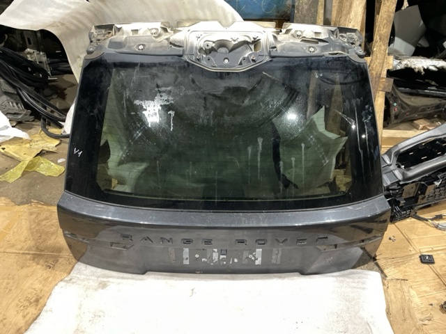 Пятая дверь LR051314 LAND ROVER