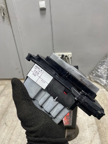 LR052082 LAND ROVER купить в Запорожье