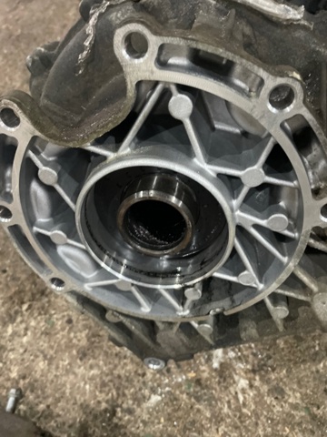 LAND ROVER LR052611 Раздатка в наличии Чернигов