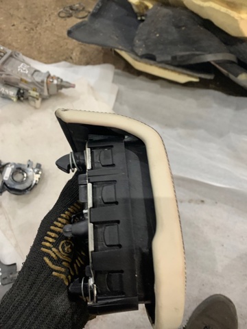 LAND ROVER LR062637 Подушка безопасности (AIRBAG) водительская в наличии Ужгород
